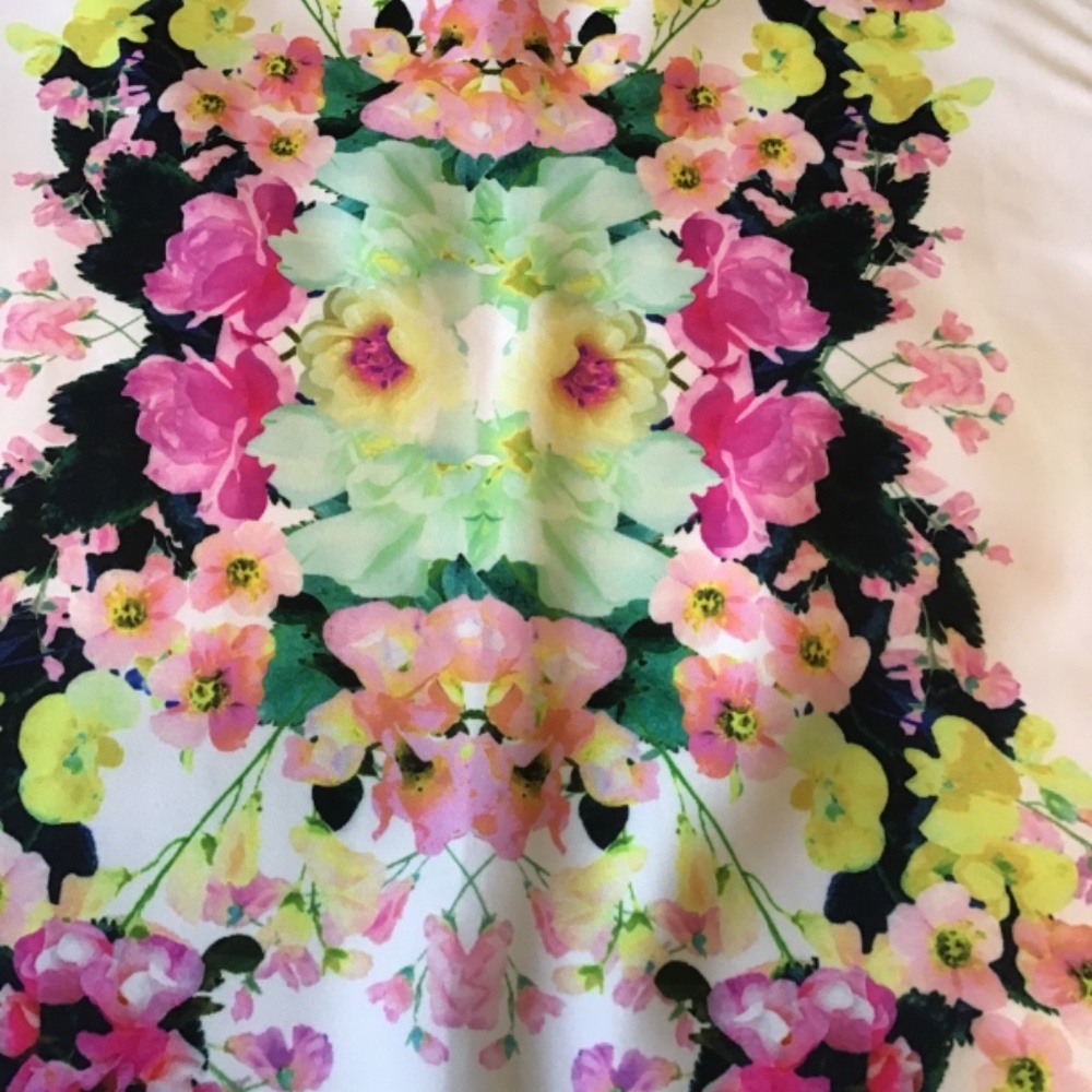 H & M Blouse - Picture 6 of 9